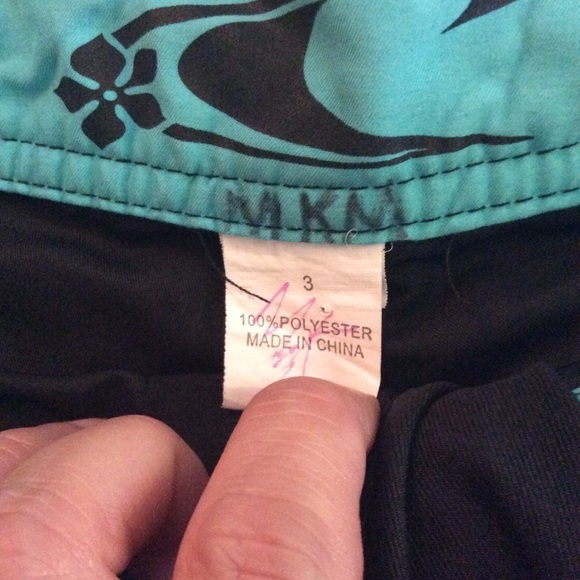 🌵O'Neill swim shorts juniors size 3 - Picture 2 of 4